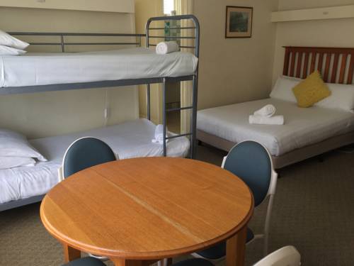Imagen de la habitación del Hotel Aberdeen Motor Inn. Foto 6