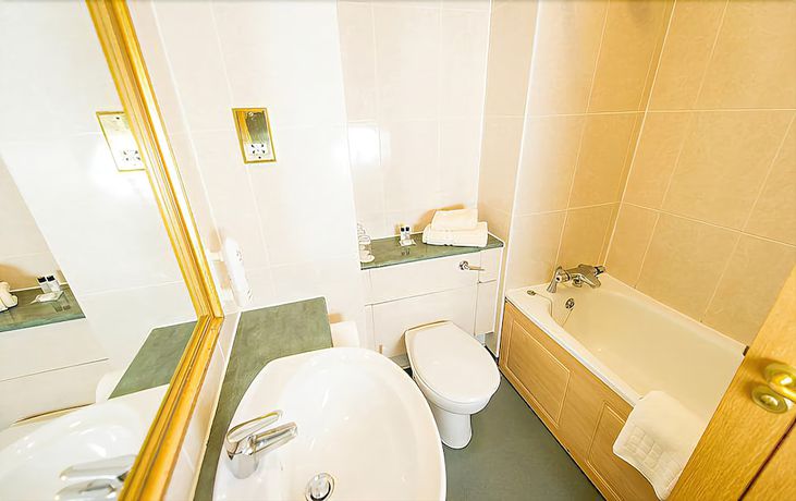Imagen de la habitación del Hotel Aberystwyth Park Lodge. Foto 3