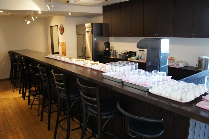 Imagen del bar/restaurante del Hotel Abest Shinanjo Ekimae. Foto 18