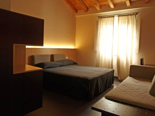 Imagen de la habitación del Hotel Abetaia. Foto 7