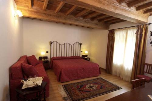 Imagen de la habitación del Hotel Abetone E Piramidi Resort. Foto 7