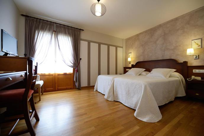 Imagen de la habitación del Hotel Abetos. Foto 4