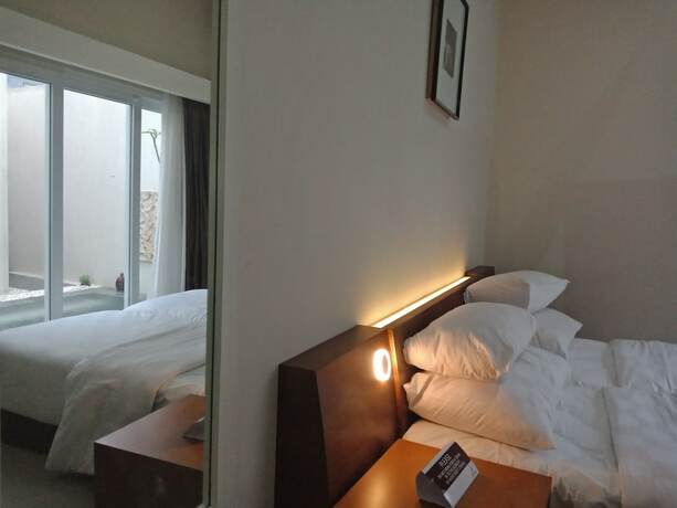 Imagen de la habitación del Hotel Abhaya Villa. Foto 4