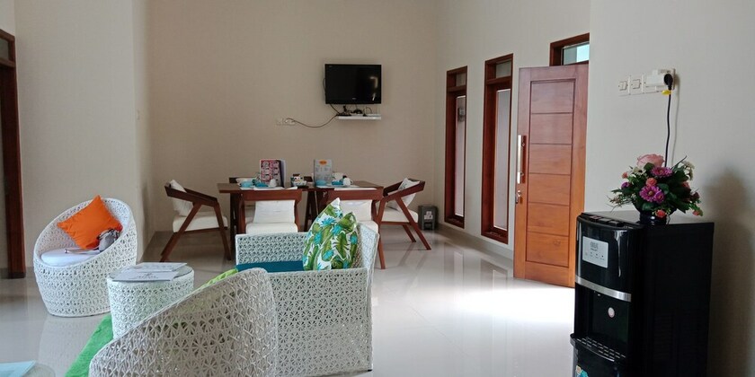 Imagen de los interiores del Hotel Abhaya Villa. Foto 13
