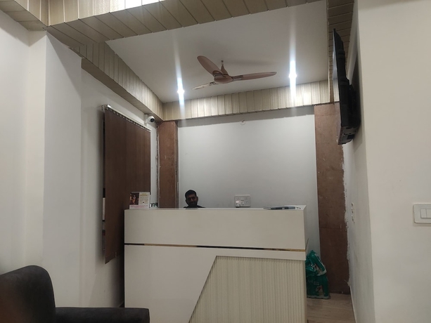 Imagen de los interiores del Hotel Abhinandan, Faizabad. Foto 13
