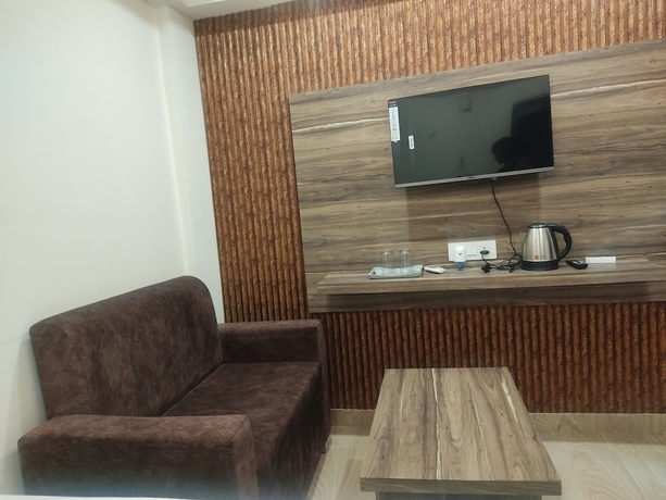 Imagen de la habitación del Hotel Abhinandan, Faizabad. Foto 9