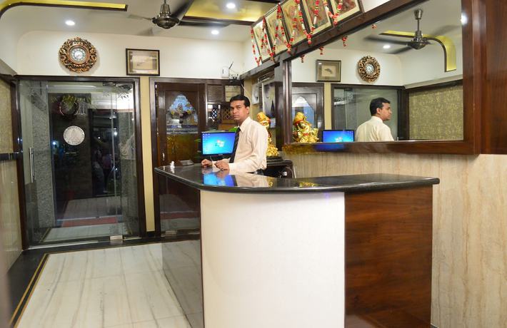 Imagen de los interiores del Hotel Abhinandan Inn Jaipur. Foto 20