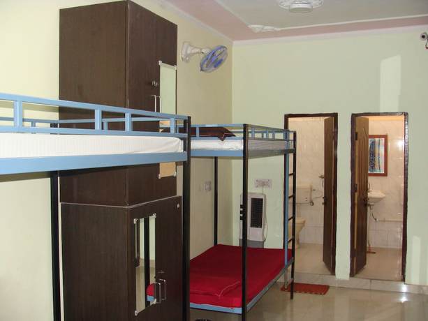 Imagen de la habitación del Hotel Abhinandan grand. Foto 3