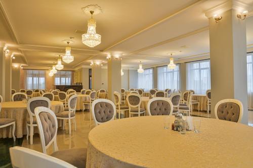 Imagen general del Hotel Abi - Baile Felix. Foto 6