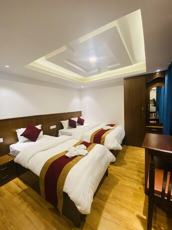 Imagen de la habitación del Hotel Abi International. Foto 19