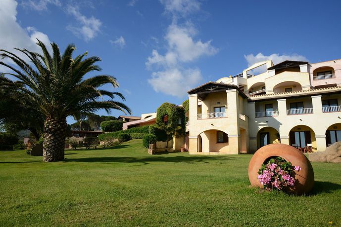 Imagen de los exteriores del Hotel Abi d'Oru Sardinian Beach Resort & Spa. Foto 8
