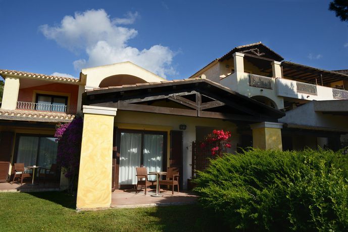 Imagen de los exteriores del Hotel Abi d'Oru Sardinian Beach Resort & Spa. Foto 11