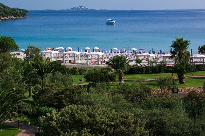 Imagen de los exteriores del Hotel Abi d'Oru Sardinian Beach Resort & Spa. Foto 13