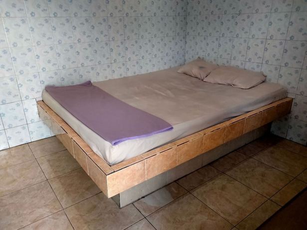 Imagen de la habitación del Hotel Abimanyu Bandungan. Foto 10