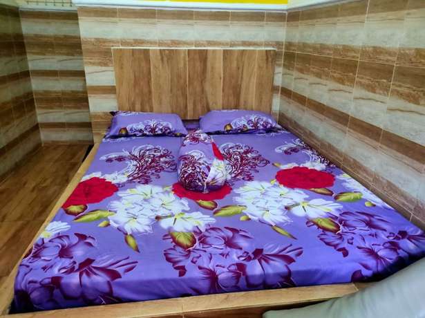 Imagen de la habitación del Hotel Abimanyu Bandungan. Foto 14