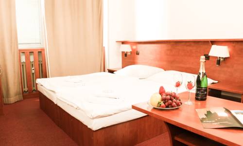 Imagen de la habitación del Hotel Abitohotel. Foto 11