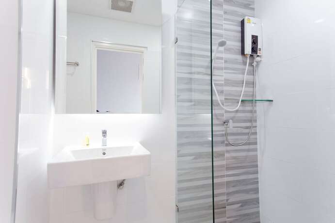 Imagen de la habitación del Hotel Abizz Kwanphayao. Foto 17