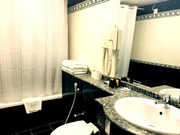 Imagen de la habitación del Hotel Abjad Crown. Foto 2