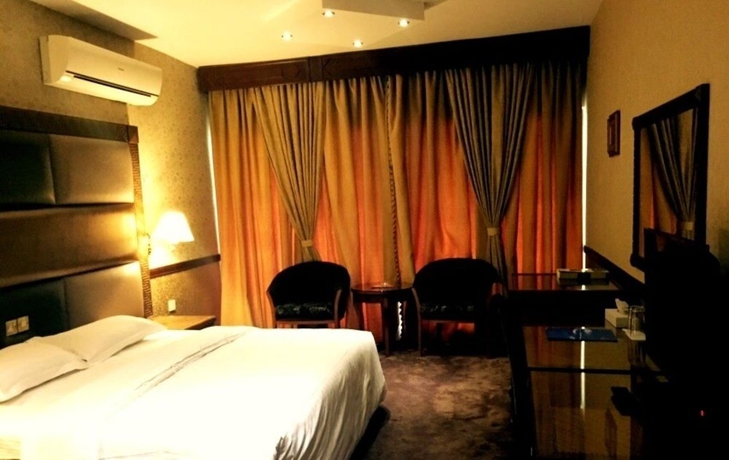 Imagen de la habitación del Hotel Abjad Crown. Foto 5