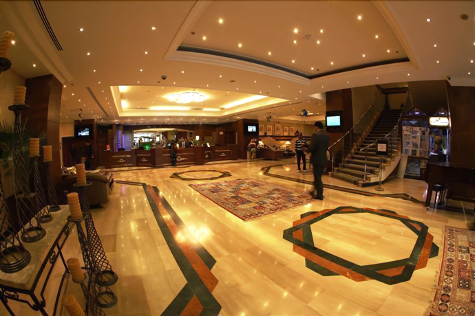 Imagen de los interiores del Hotel Abjar. Foto 16