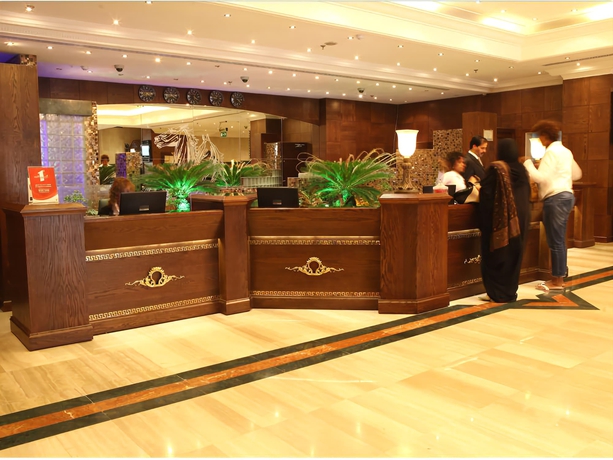 Imagen de los interiores del Hotel Abjar. Foto 18