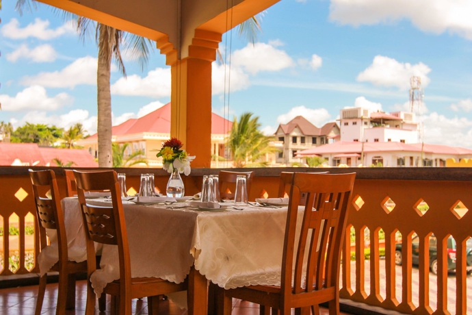 Imagen del bar/restaurante del Hotel Abla Beach Apartments. Foto 2