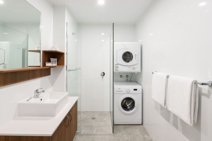 Imagen de la habitación del Hotel Abode Malua Bay. Foto 16
