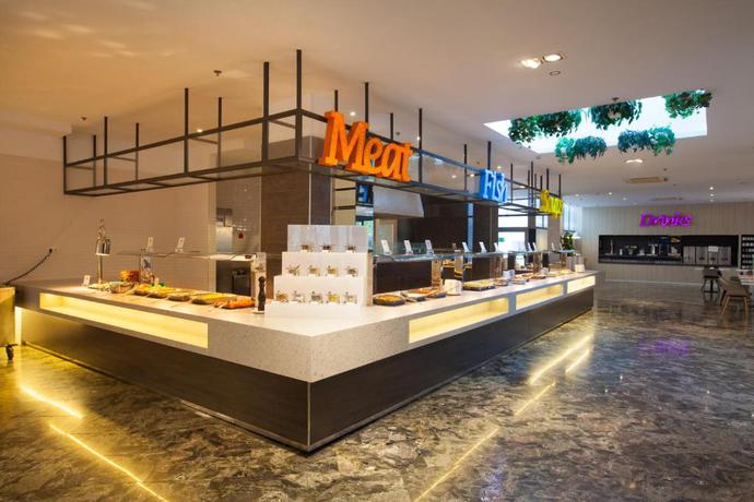 Imagen del bar/restaurante del Hotel Abora Catarina By Lopesan Hotels. Foto 5