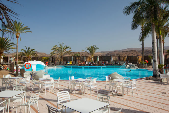 Imagen de la piscina del Hotel Abora Continental By Lopesan Hotels. Foto 26