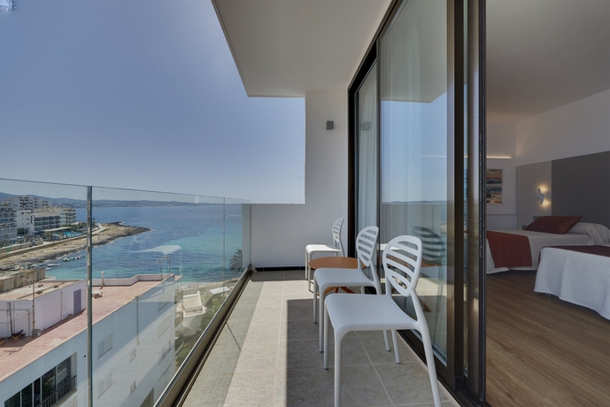 Imagen de la habitación del Hotel Abrat. Foto 9