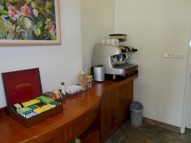 Imagen del bar/restaurante del Hotel Abratel Suites. Foto 5