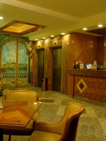 Imagen del bar/restaurante del Hotel Abratel Suites. Foto 7