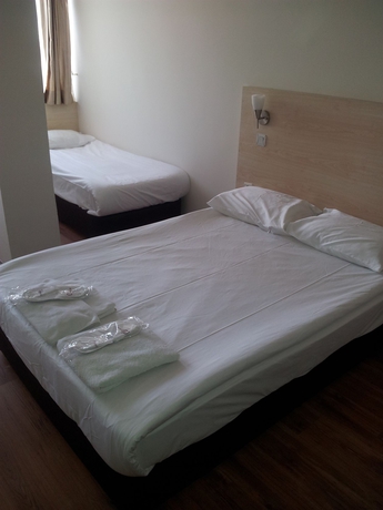 Imagen de la habitación del Hotel Abro Necatibey. Foto 5