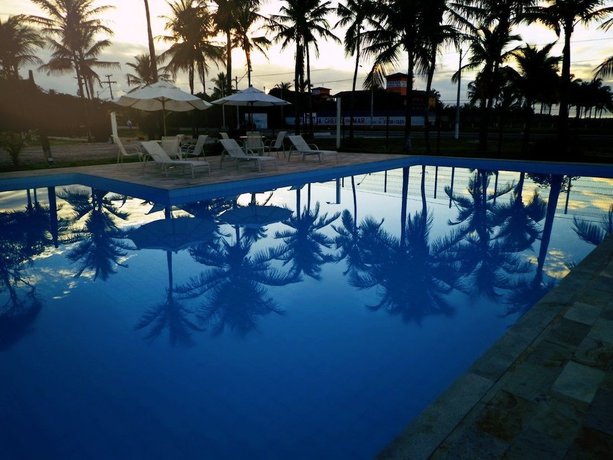 Imagen de la piscina del Hotel Abrolhos. Foto 19