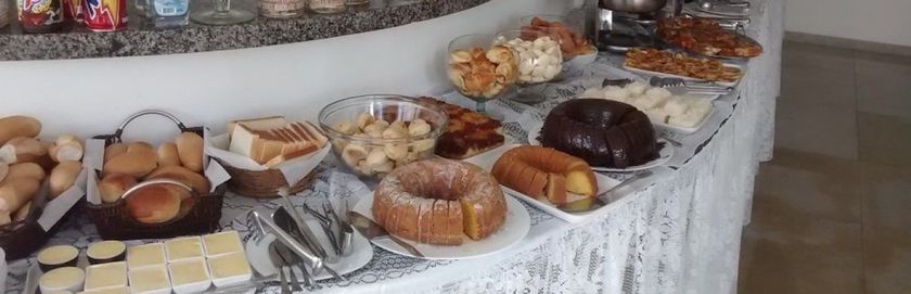 Imagen del bar/restaurante del Hotel Abrolhos. Foto 3