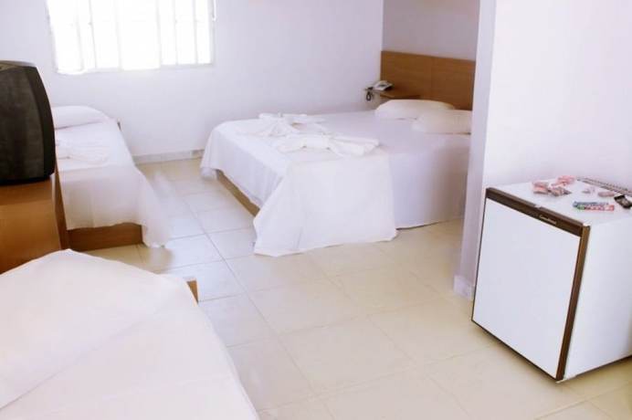 Imagen de la habitación del Hotel Abrolhos. Foto 14