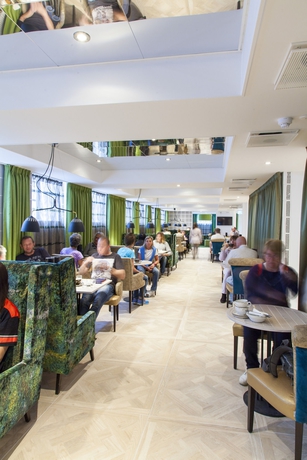 Imagen del bar/restaurante del Hotel Absalon. Foto 3