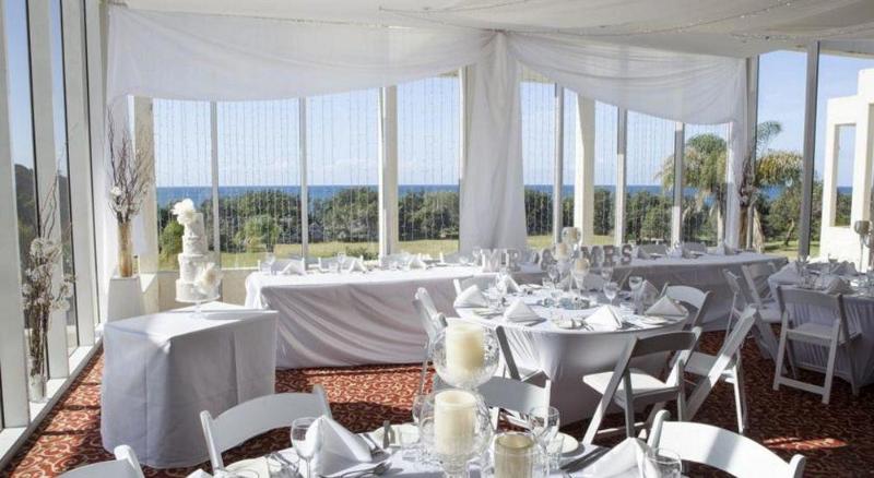 Imagen general del Hotel Absolute Beachfront Opal Cove Resort. Foto 4