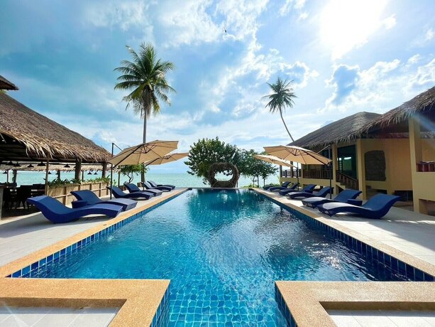 Imagen general del Hotel Absolute Beachfront Resort. Foto 1