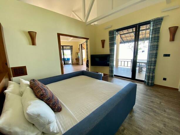 Imagen general del Hotel Absolute Beachfront Resort. Foto 8