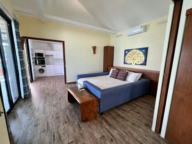Imagen general del Hotel Absolute Beachfront Resort. Foto 9