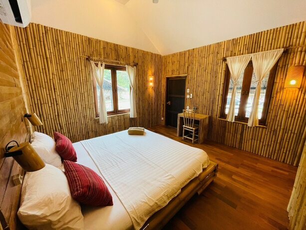 Imagen de la habitación del Hotel Absolute Beachfront Resort. Foto 18