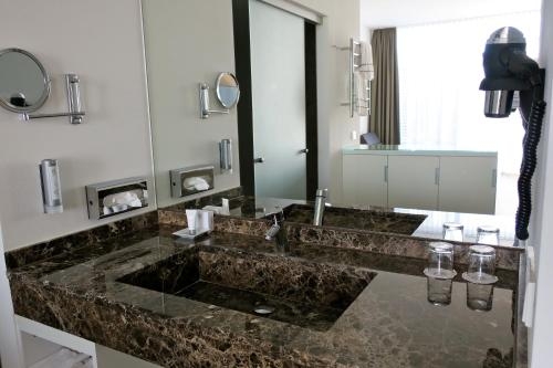 Imagen de la habitación del Hotel Absolute Golfresort Gernsheim. Foto 8