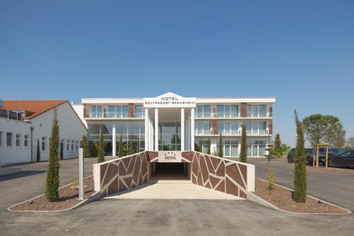 Imagen general del Hotel Absolute Golfresort Gernsheim. Foto 2