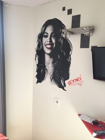 Imagen de la habitación del Hotel Absolute Paris R&eacute;publique. Foto 9