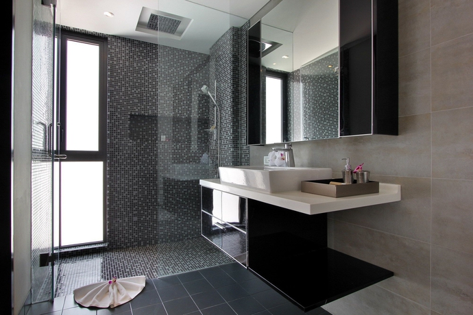 Imagen de la habitación del Hotel Absolute Twin Sands Resort and Spa. Foto 4