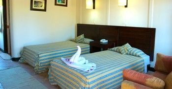 Imagen de la habitación del Hotel Abu Dabbab Lodge. Foto 7