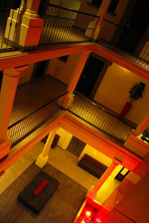 Imagen de los interiores del Hotel Abu. Foto 14