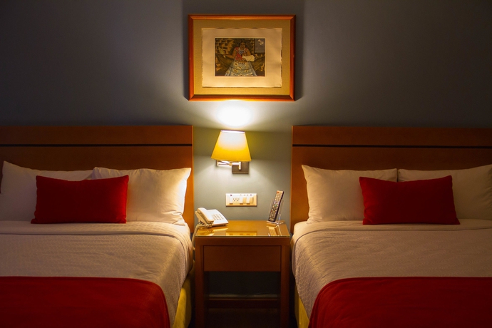 Imagen de la habitación del Hotel Abu. Foto 11