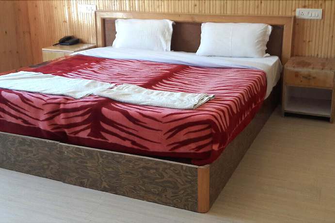 Imagen de la habitación del Hotel Abu Palace. Foto 7